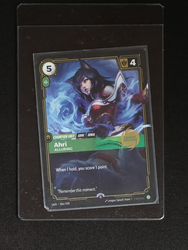 2025 Riftbound Origins #066 Ahri Alluring — front