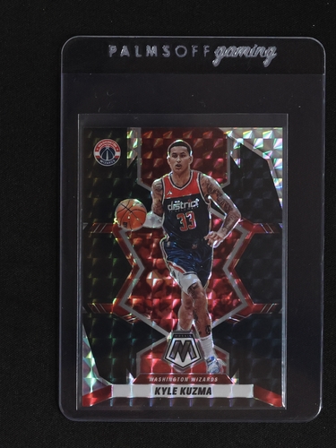 2021-22 Panini Mosaic #68 Kyle Kuzma — front